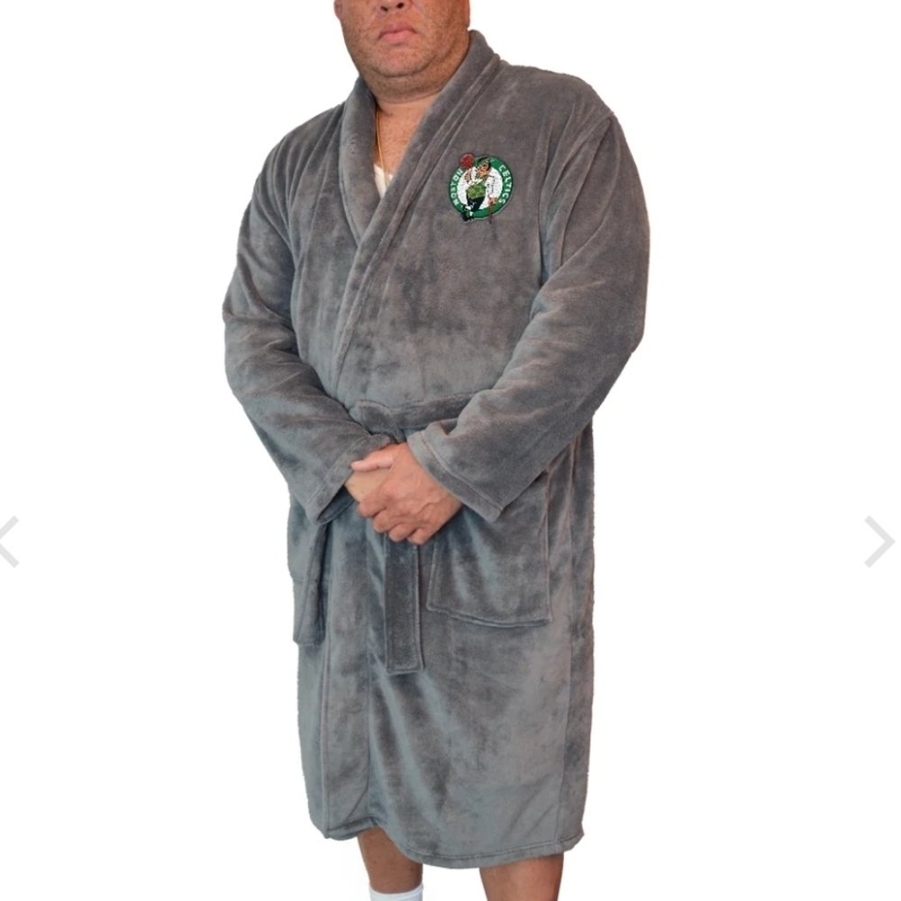 NWT Fanatics Boston Celtics micro fleece robe Size S/M